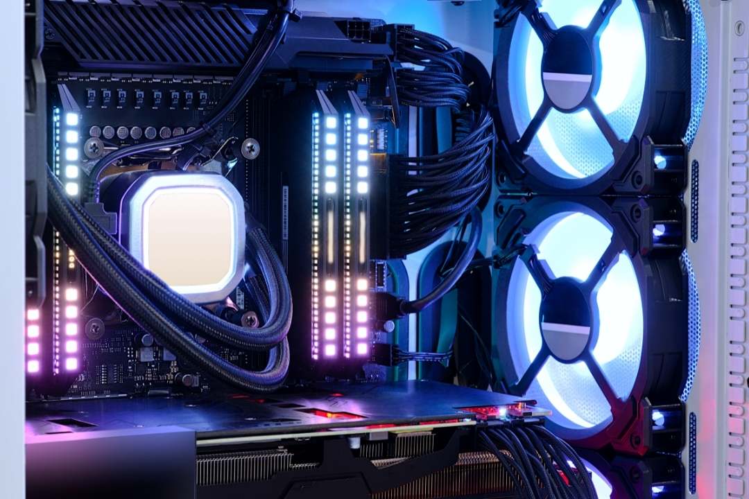 200mm vs 140mm Case Fan: Which PC Case Fan Better for You?